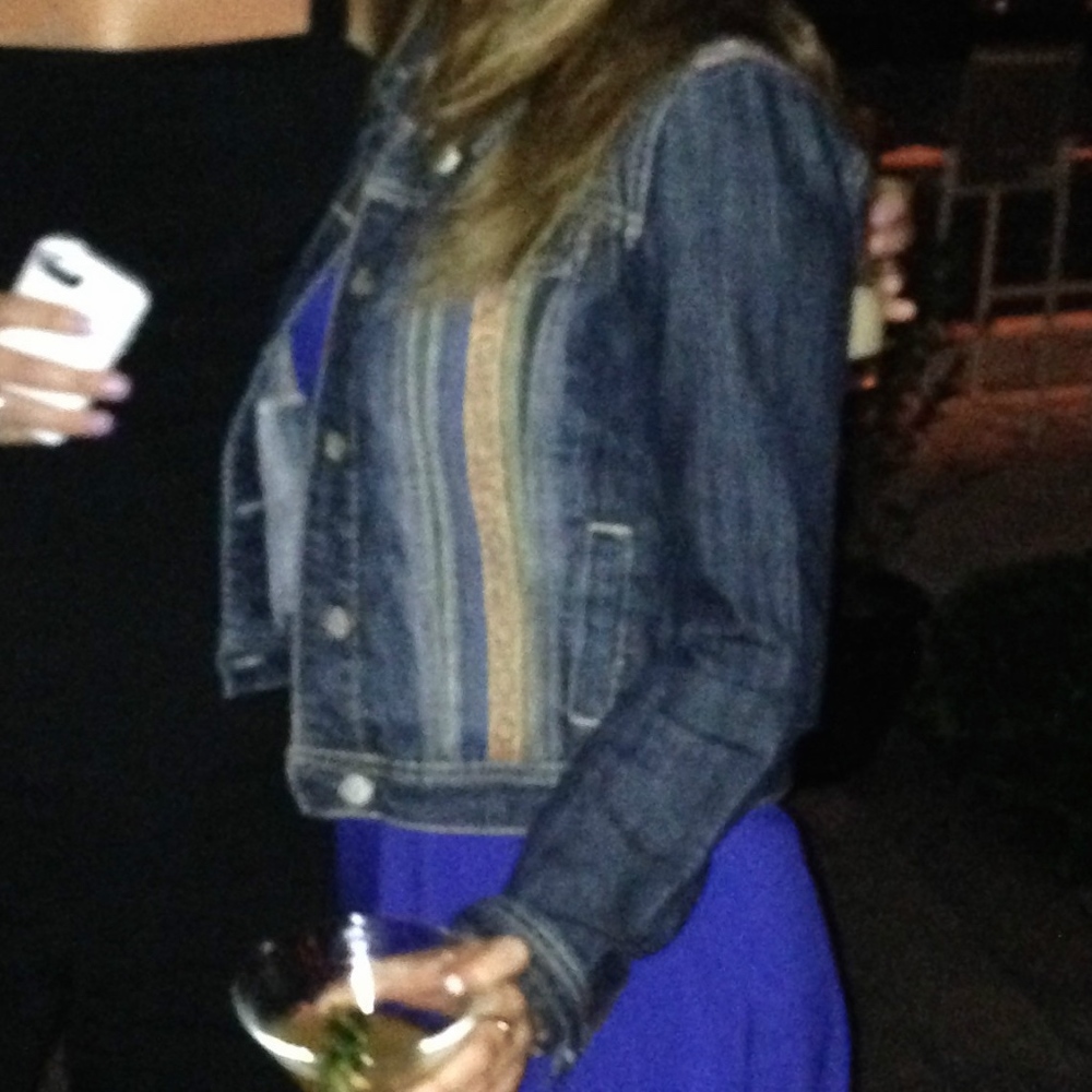 Embroidered pattern jean jacket!! - Picture 3 of 6